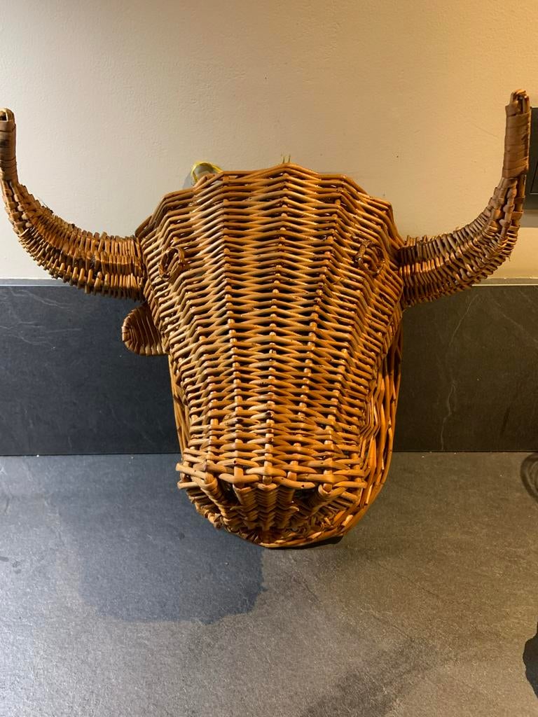 Decoratieve rieten stierenkop wanddecoratie, Ophalen, Zo goed als nieuw