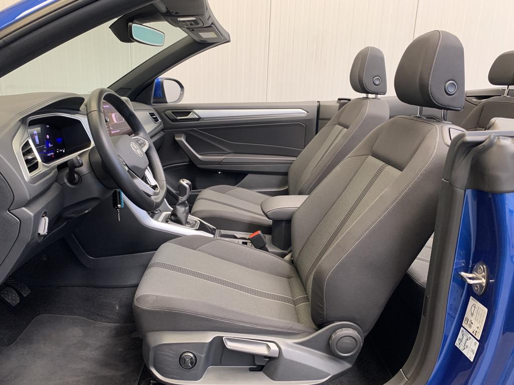 Volkswagen T-Roc Cabrio 1.0 TSI Style DIGITAL COCKPIT-NAVI-E, Voorwielaandrijving, 12 maanden, Stof, Gebruikt