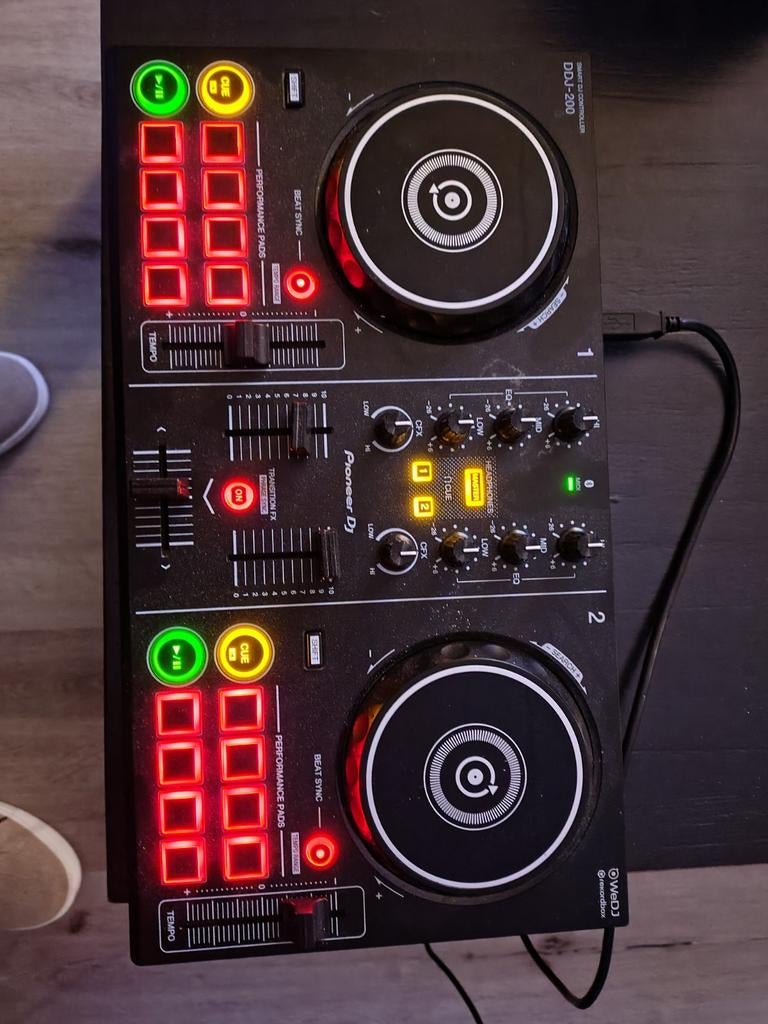 Pioneer DDJ-200 Smart DJ Controller USB - Zo goed als nieuw, Ophalen of Verzenden