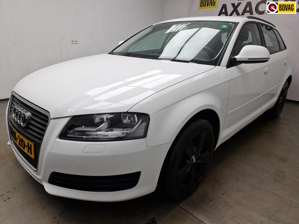 Audi A3 Sportback 1.4 TFSI Attraction GARANTIE ! NIEUWE APK, Voorwielaandrijving, Euro 5, Gebruikt, 680 kg