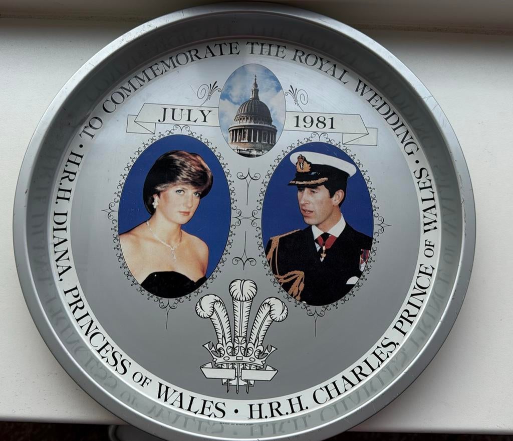 Dienblad Charles en Diana, Verzamelen, Ophalen of Verzenden, Zo goed als nieuw, Buitenland, Overige typen