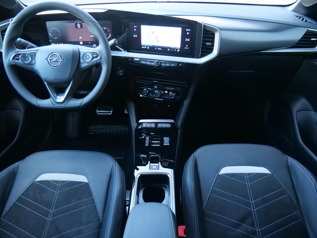 Opel Mokka 1.2 Turbo 131pk Ultimate AUTOMAAT Massage / LED /, 1195 kg, 1199 cc, Leder en Stof, 3 cilinders