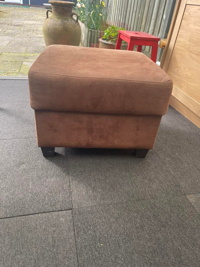 2 Grote poefen, Ophalen, Gebruikt, 50 tot 75 cm, Vierkant