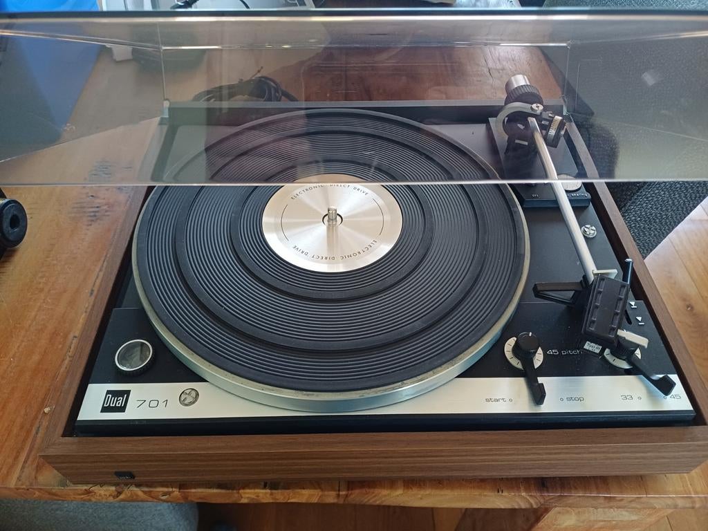 Dual CS 701 platenspeler, Audio, Tv en Foto, Platenspelers, Ophalen of Verzenden, Zo goed als nieuw, Dual