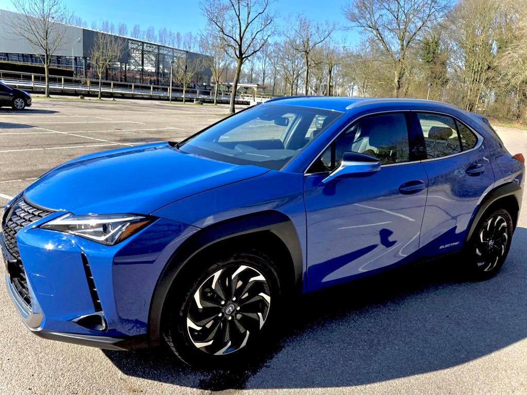 Lexus UX 300e - Business Edition -  Lexus Dealer Onderhouden, Auto's, Lexus, Blauw, 1760 kg, Elektrisch, Particulier