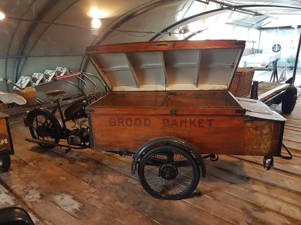 Gemotoriseerde Bakfietsen, Ophalen