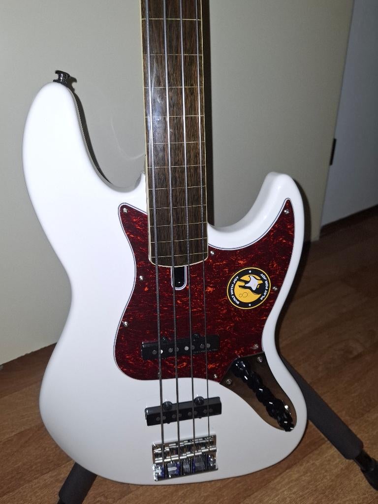 sire marcus miller jazz bass fretless, Ophalen, Zo goed als nieuw, Elektrisch, Fretloos