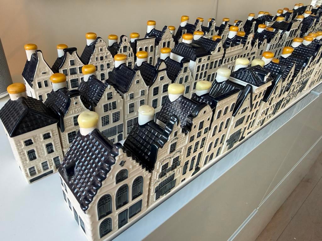 KLM Bols Huisjes - Grote collectie, diverse nummers, Verzamelen, KLM Huisjes, Ophalen of Verzenden, Zo goed als nieuw, Gevuld