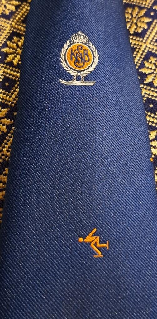 KNSB stropdas oranje sporters  Nederlandse Schaatsbond, Ophalen of Verzenden, Nieuw, Gebruiksvoorwerp