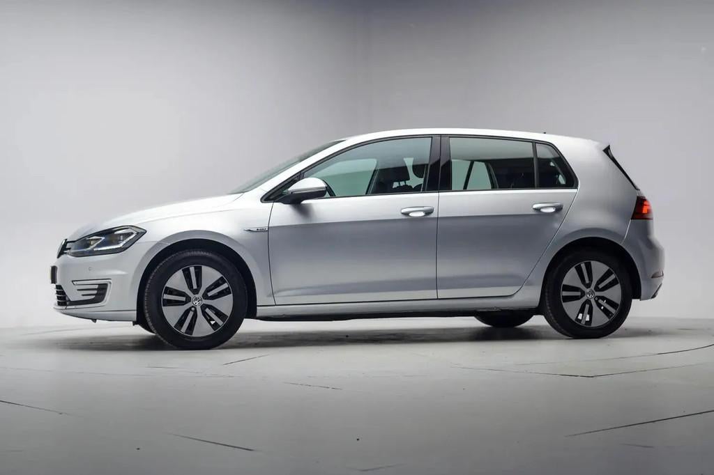Volkswagen Golf E-DITION [ Navi Adapt.cruise Le € 13.945,0, Automaat, 136 pk, Gebruikt, Origineel Nederlands
