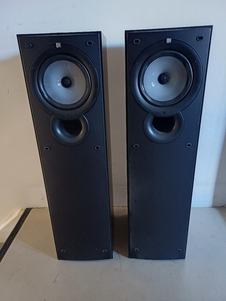 Kef Q35 luidspreker, Gebruikt, 60 tot 120 watt, Front, Rear of Stereo speakers, Ophalen
