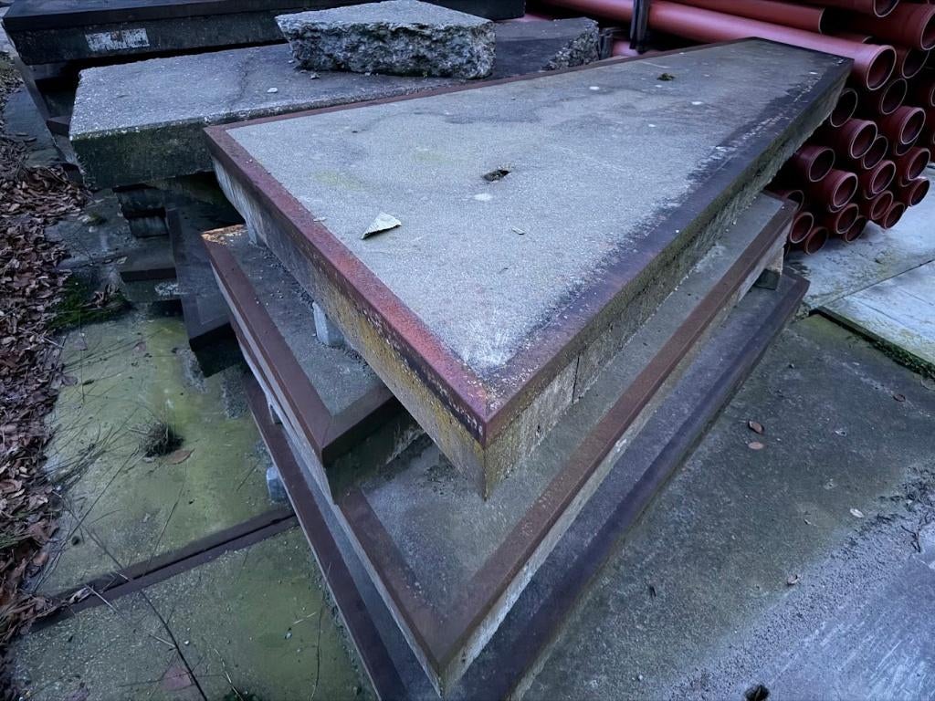 stelconplaten  passtukken driehoek14 cm dik ook gevraagd, Ophalen, Gebruikt, Overige typen, 10 m² of meer