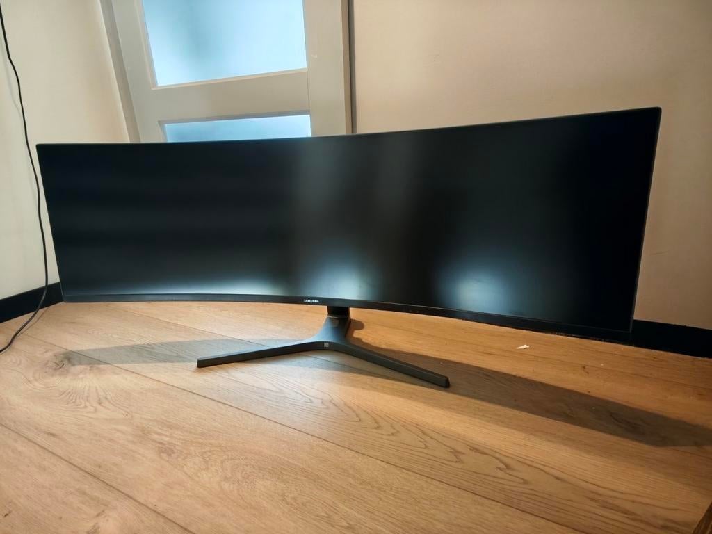 Samsung 49" Curved QLED UWQHD Monitor 120Hz KVM, Ophalen, In hoogte verstelbaar, 101 t/m 150 Hz, VA