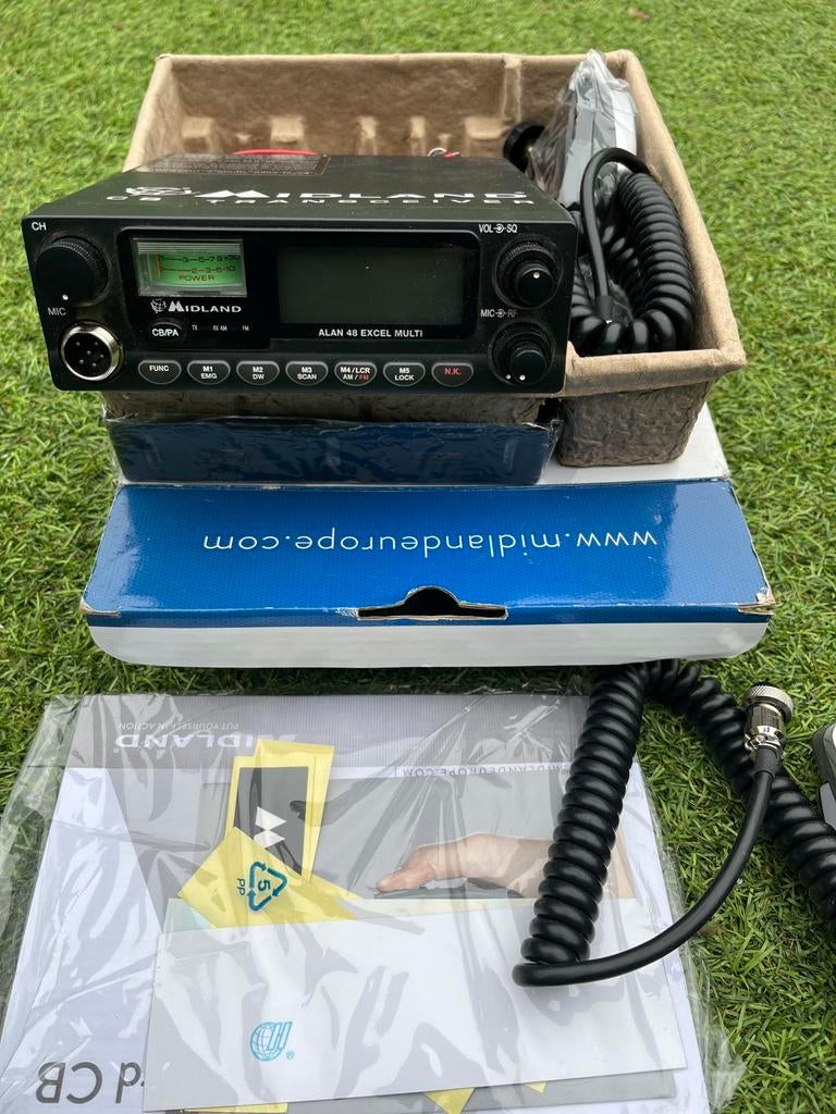 Midland Alan 48 , magneet-antenne , extra speakers., Ophalen, Zo goed als nieuw, Zender en Ontvanger