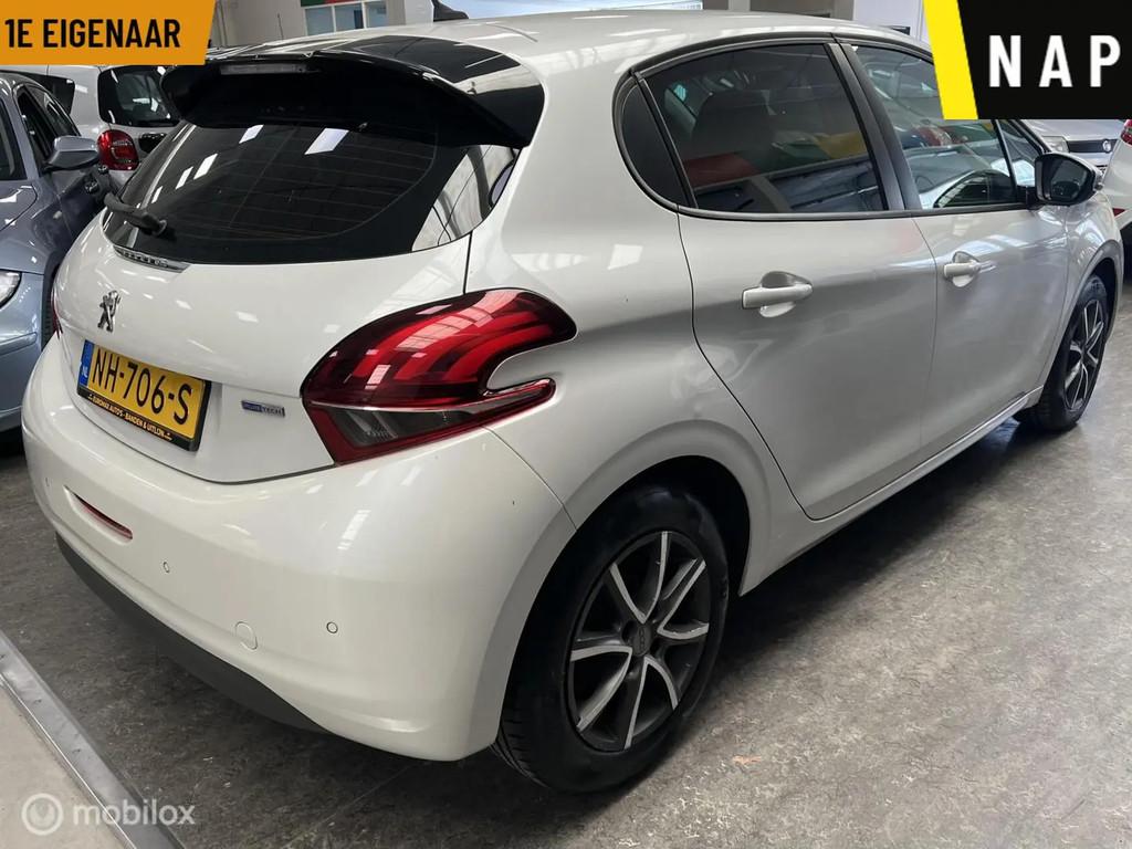Peugeot 208 1.2 PureTech Blue Lion 1e Eigenaar € 5.749,00, Auto's, Stof, Gebruikt, 31 €/maand, 1199 cc