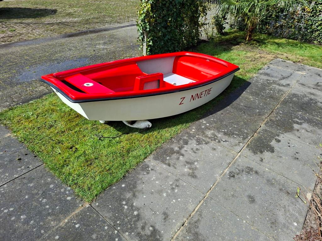 Optimist Carter (polyester) met complete uitrusting, Watersport en Boten, Open zeilboten, Gebruikt, Optimist, Minder dan 3 meter