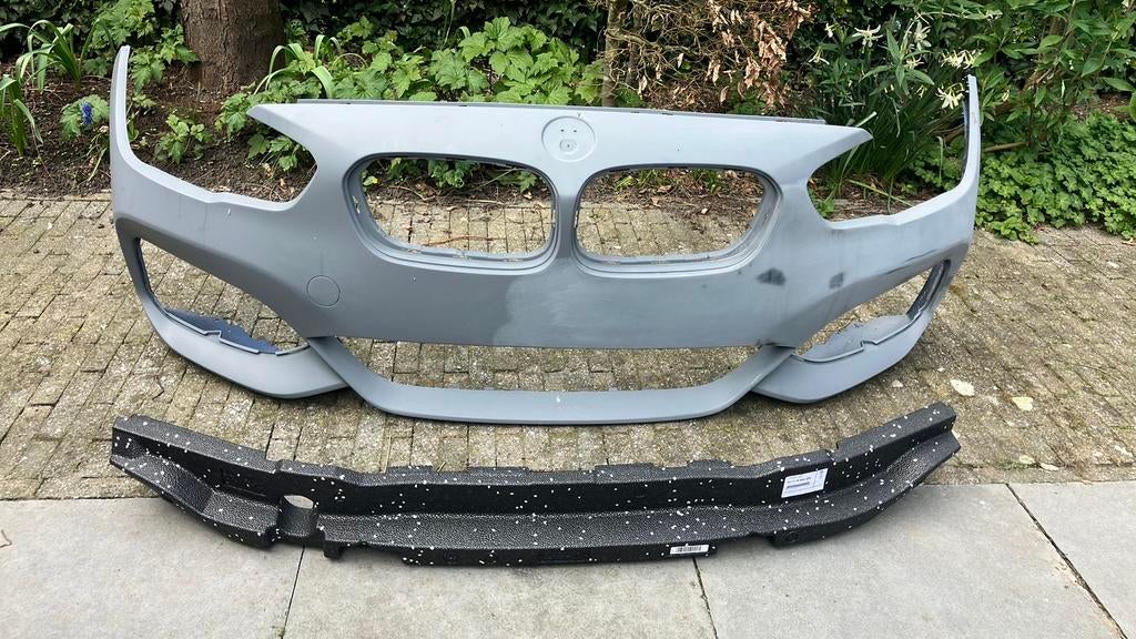BMW M1 Serie F20/F21 Bumper Voor - Grondverf, Auto-onderdelen, Carrosserie en Plaatwerk, Ophalen, Gebruikt, Voor, Bumper