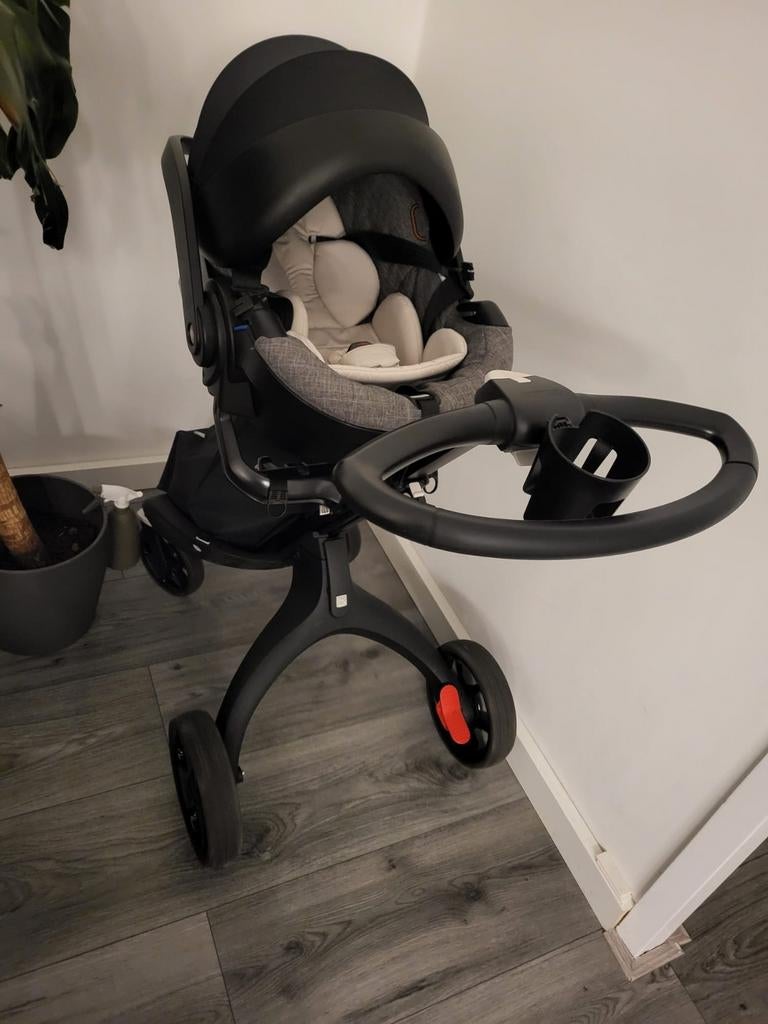 Stokke Xplory V6 combiwagen met Maxi-Cosi en reiswieg, Kinderen en Baby's, Kinderwagens en Combinaties, Ophalen, Overige merken