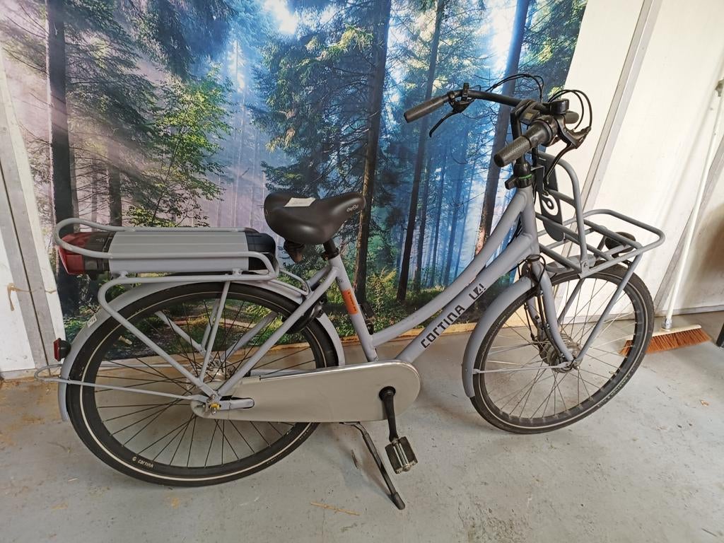 Cortina u4, 47 tot 51 cm, Ophalen, Zo goed als nieuw, Cortina