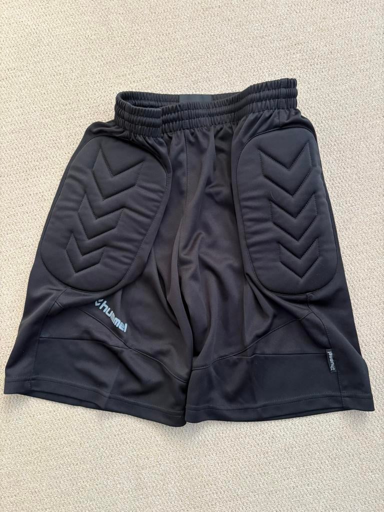 Te koop KEEPERS BROEK kort Mt L (HUMMEL), Ophalen
