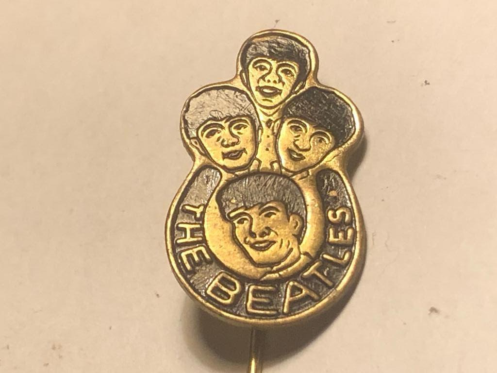 Metalen THE BEATLES Speld., Verzenden, Zo goed als nieuw, Overige onderwerpen, Speldje of Pin