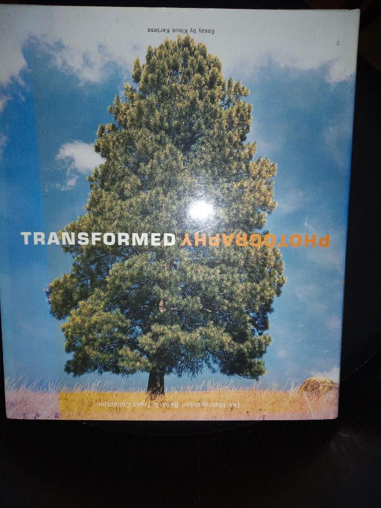 fotoboek Photography Transformed van Klaus Kertess Hardcover, Ophalen of Verzenden, Gelezen, Fotografen, Klaus Kertess