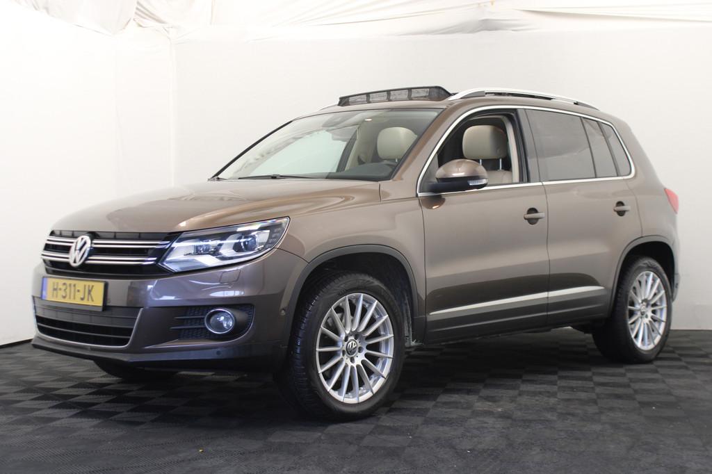 Volkswagen Tiguan 2.0 TSI Sport&Style 4Motion |Pano|Leder| *, Automaat, Euro 5, Gebruikt, Beige