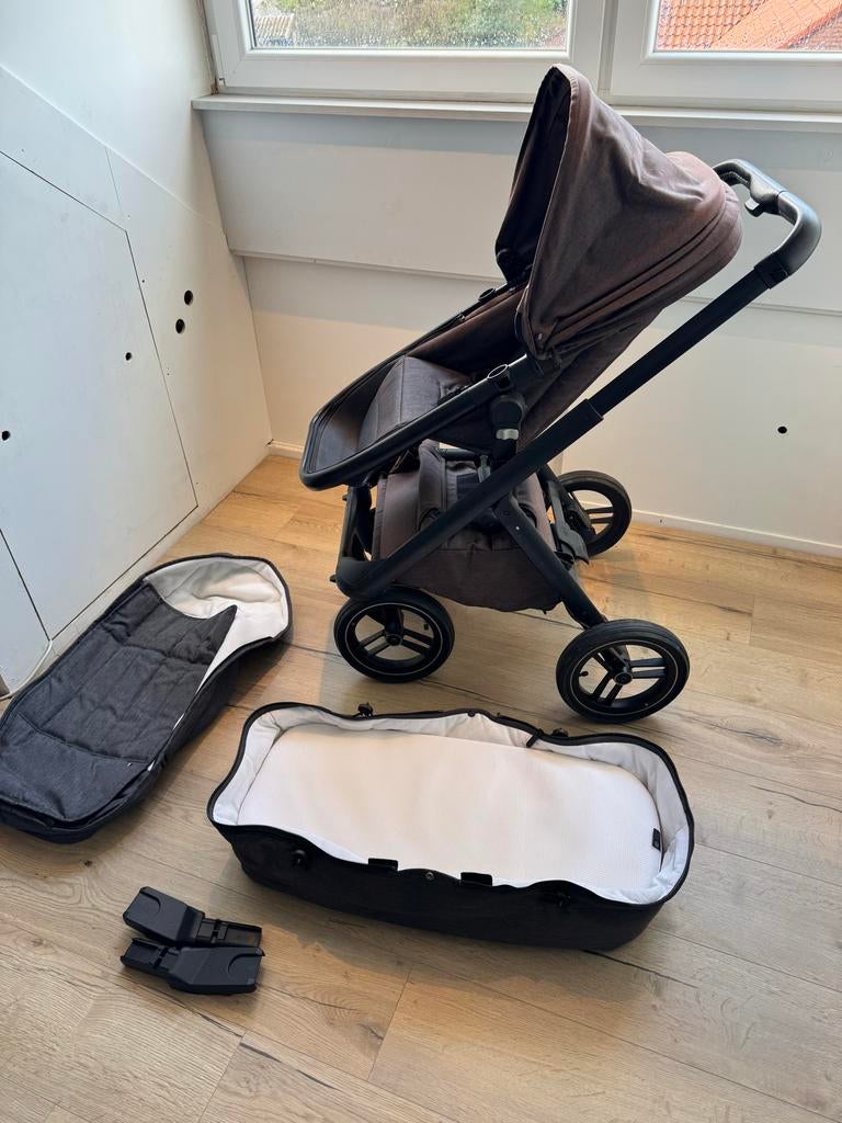 Dubatti kinderwagen met reiswieg en 2 Cybex autostoelen, Gebruikt, Verstelbare duwstang, Combiwagen, Ophalen