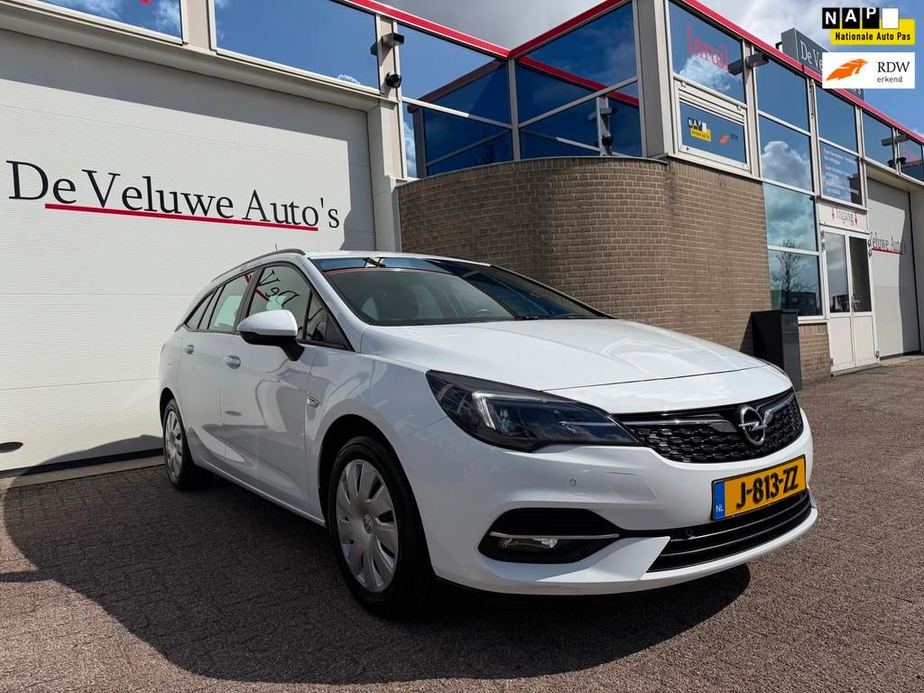 Opel Astra Sports Tourer 1.2 Business Executive|Trekhaak|CAM, Voorwielaandrijving, Stof, Gebruikt, 1199 cc