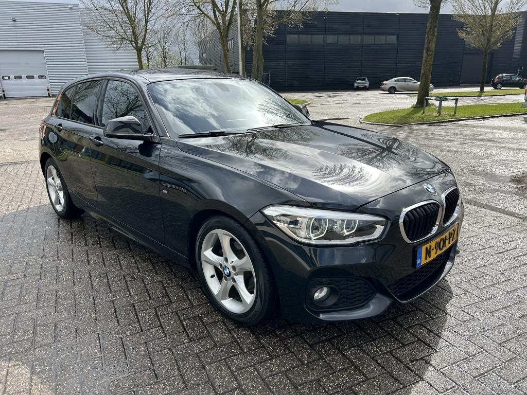 BMW 1-serie 118i M Sport Edition NAVI PDC STOELVW XENON., 1-Serie, Lichtsensor, Gebruikt, Euro 6