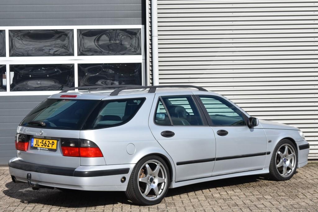 Saab 9-5 2.3 TURBO AERO / TROLL / HIRSCH / GEREVISEERD / AUT, Auto's, Saab, Gebruikt, 4 cilinders, 2290 cc, Lederen bekleding