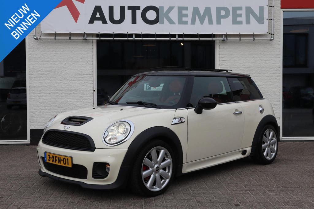 Mini Mini 1.6 Cooper S PANO|CRUISE|STOELVERW|LEDER, Voorwielaandrijving, Gebruikt, 4 stoelen, Leder