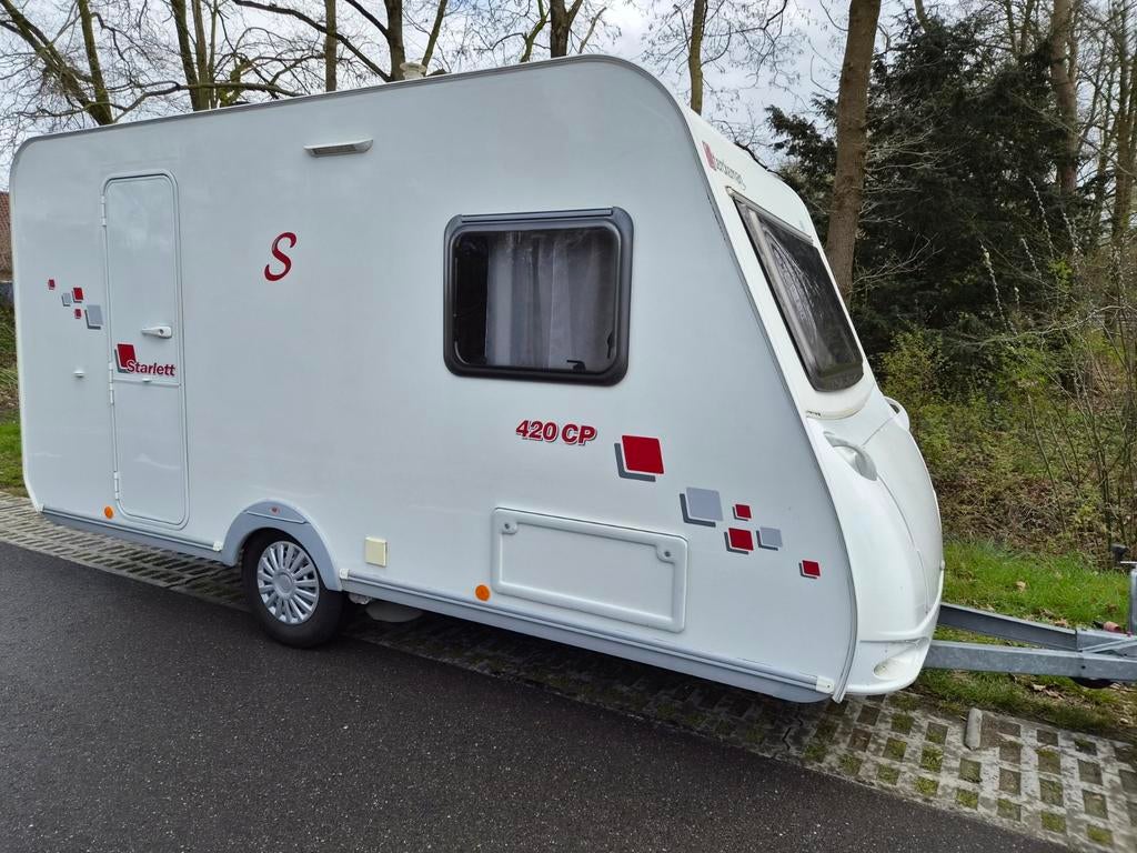 Caravan Sterckeman 420cp v.a. Mover .Voortent. fietsendrager, Vast bed, Sterckeman, Treinzit, 750 - 1000 kg