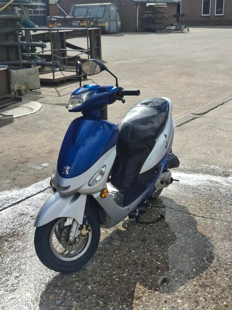 Peugeot V-Clic gele plaat, Fietsen en Brommers, Scooters | Peugeot, Ophalen, Gebruikt, Overige modellen, Maximaal 45 km/u