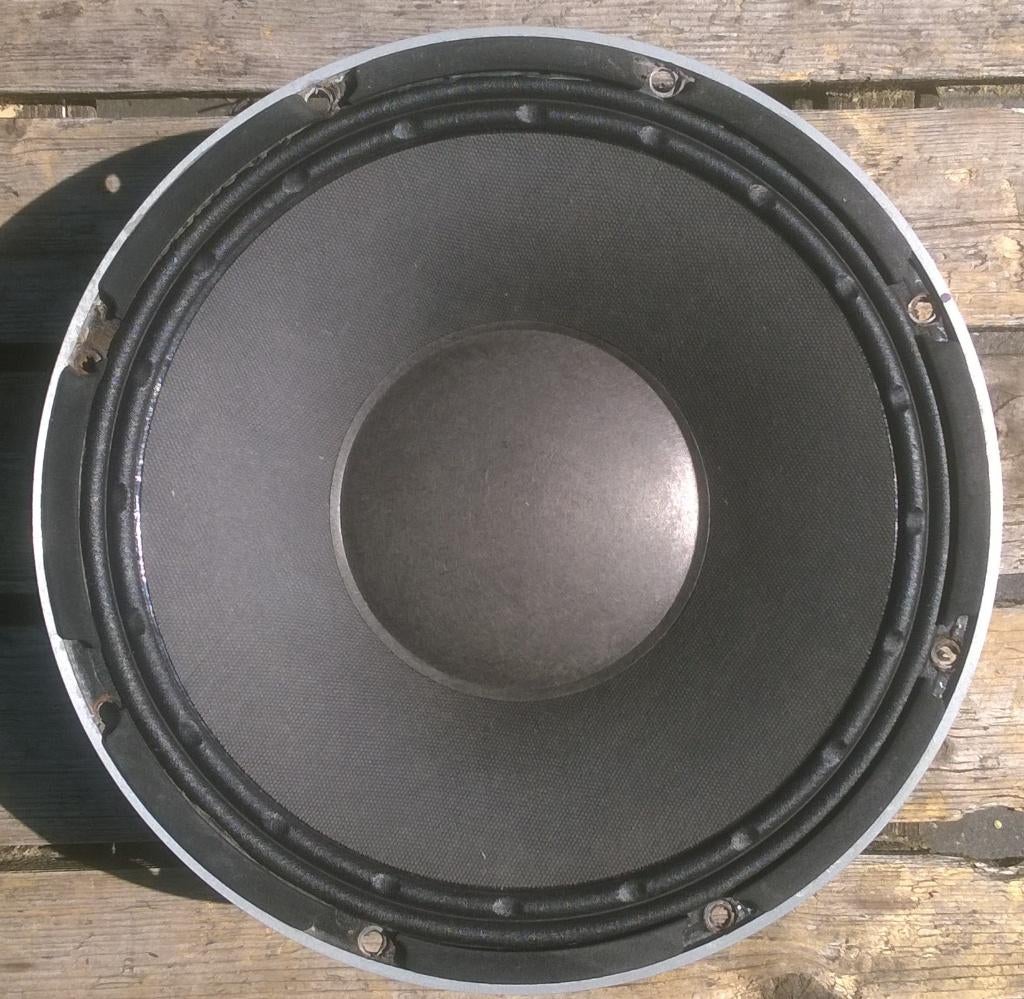Woofer 12 inch 300 - 600 Watt 8 Ohm, Overige merken, Gebruikt, Ophalen of Verzenden, Complete surroundset