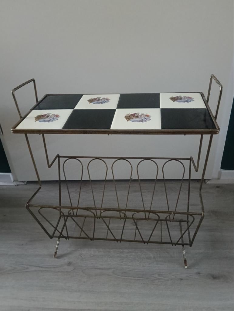 Antieke krantenbak, Huis en Inrichting, Woonaccessoires | Krantenbakken en Lectuurbakken, Ophalen, Zo goed als nieuw