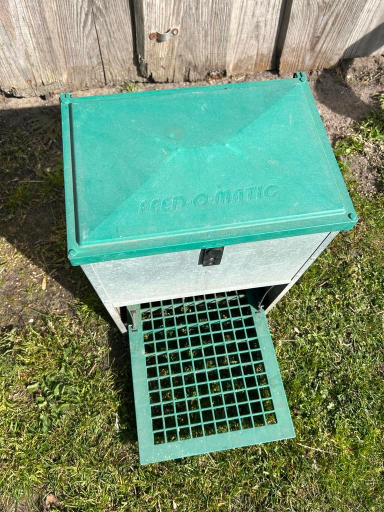 Voederbakken prima staat, Dieren en Toebehoren, Ophalen, Zo goed als nieuw, Drinken en Voederen