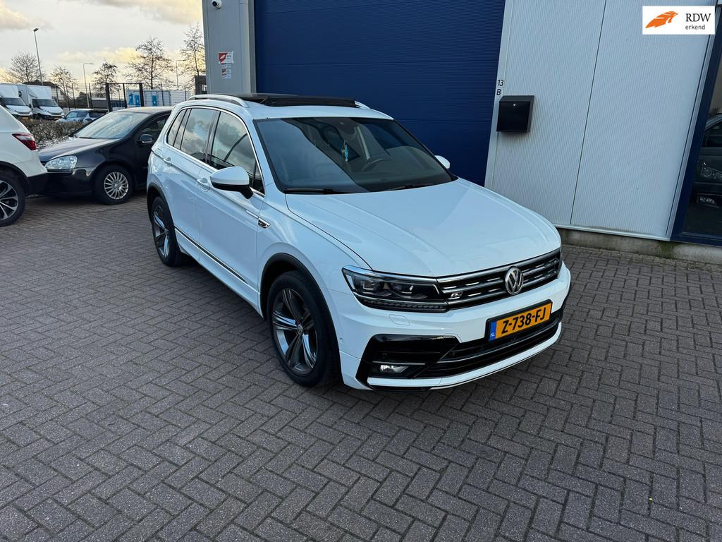 Volkswagen Tiguan 2.0 TDI Comfortline Business R, Gebruikt, 4 cilinders, Leder, Bedrijf