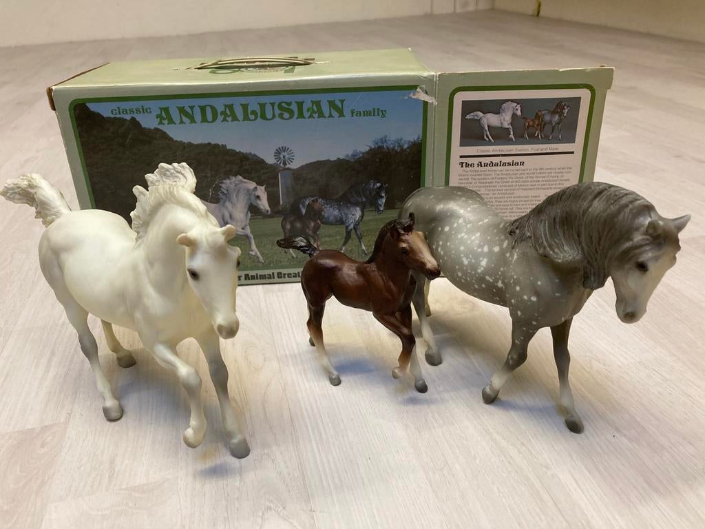 Breyer Andalusian Family compleet in doos, Verzamelen, Ophalen of Verzenden, Zo goed als nieuw