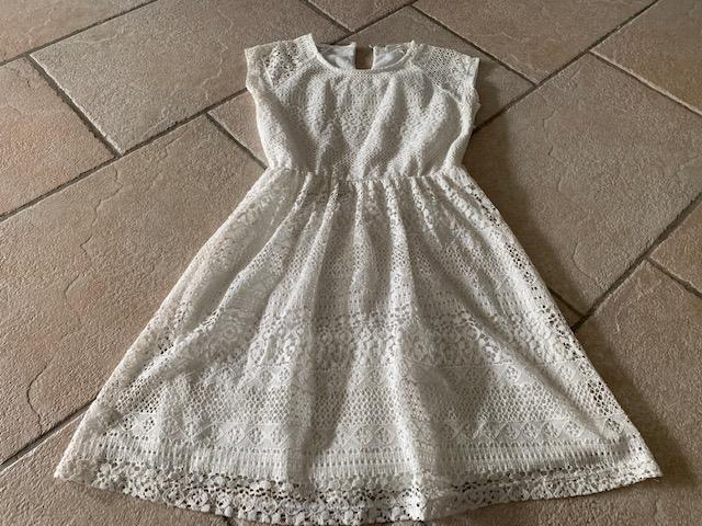 Kanten jurk wit maat XS.Lengte 84 cm, taille 34 cm, Wit, Ophalen of Verzenden, Maat 34 (XS) of kleiner, Gedragen