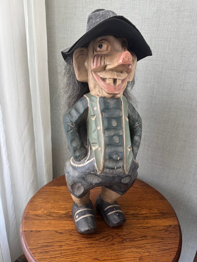 Oude trol. 60 cm groot, Ophalen of Verzenden, Zo goed als nieuw