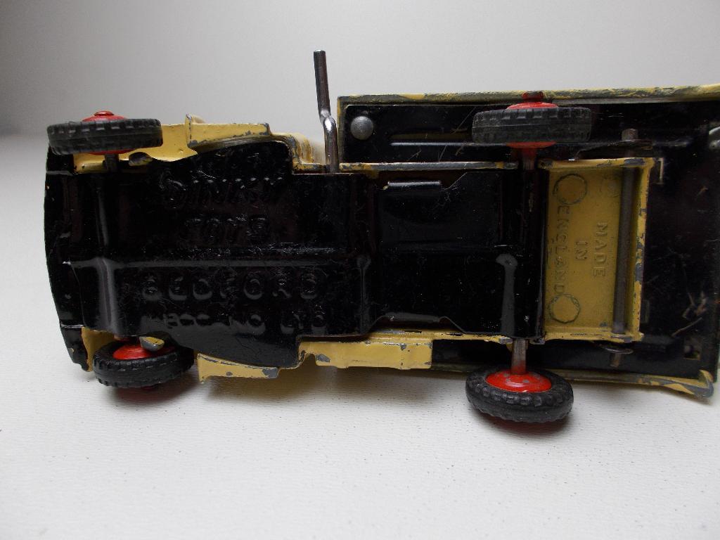 1954 Dinky Toys 252 BEDFORD REFUSE TRUCK (Opknapper) -B-., Ophalen of Verzenden, Gebruikt, Bus of Vrachtwagen, Dinky Toys