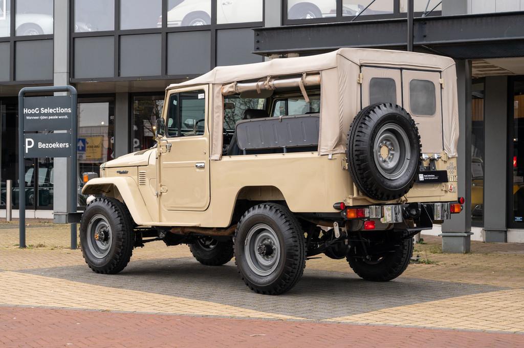 Toyota Land Cruiser FJ43 4.2 (bj 1984), Auto's, Lederen bekleding, 137 pk, Beige, Bedrijf