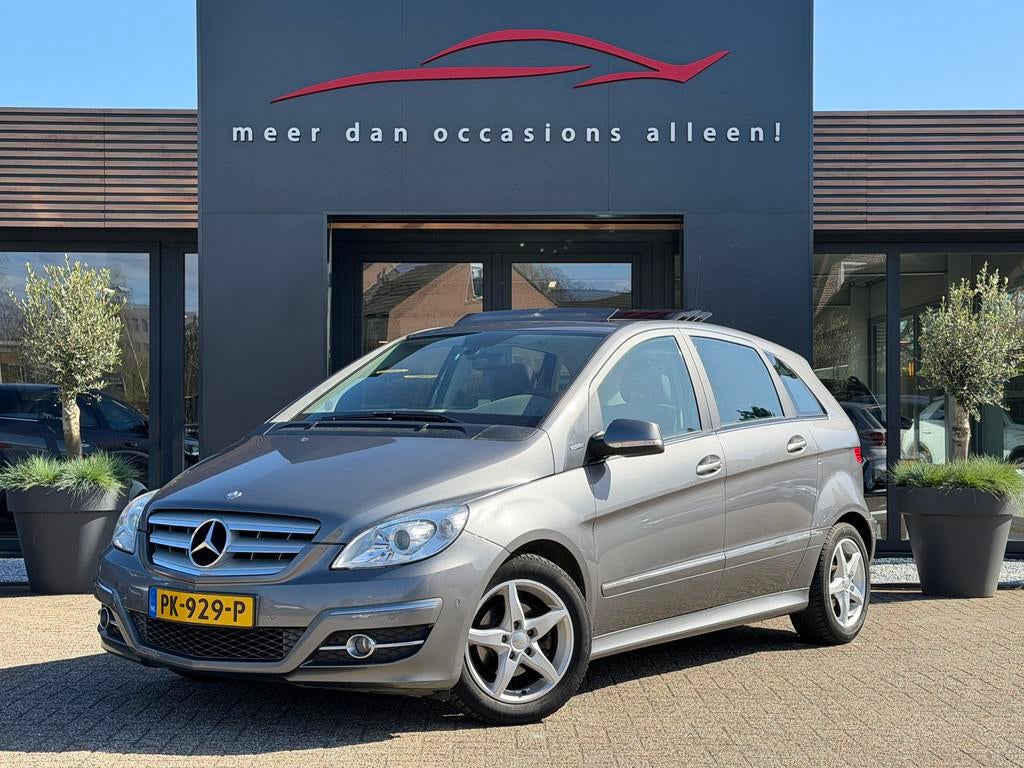Mercedes-Benz B-Klasse B180 B 180 BlueEFFICIENCY (bj 2011), Voorwielaandrijving, Euro 5, Gebruikt, 4 cilinders