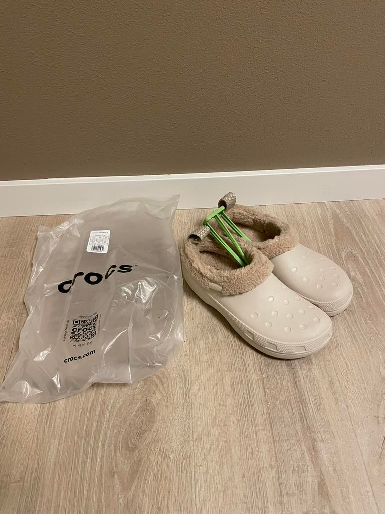 Nieuwe Crocs classic lined shorty maat 45/46, Kleding | Heren, Schoenen, Ophalen of Verzenden, Nieuw