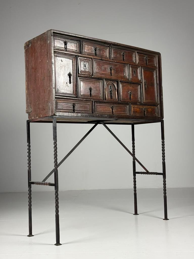 Spaanse Vargueno 18e eeuw antiek