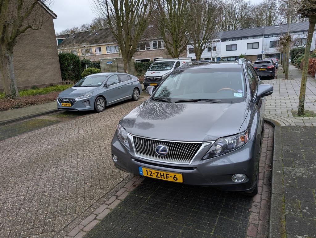 “Lexus RX450h 2012 – dealer onderhouden – 171k km – trekhaak, Auto's, Lexus, Voorwielaandrijving, USB, 249 pk, Zwart