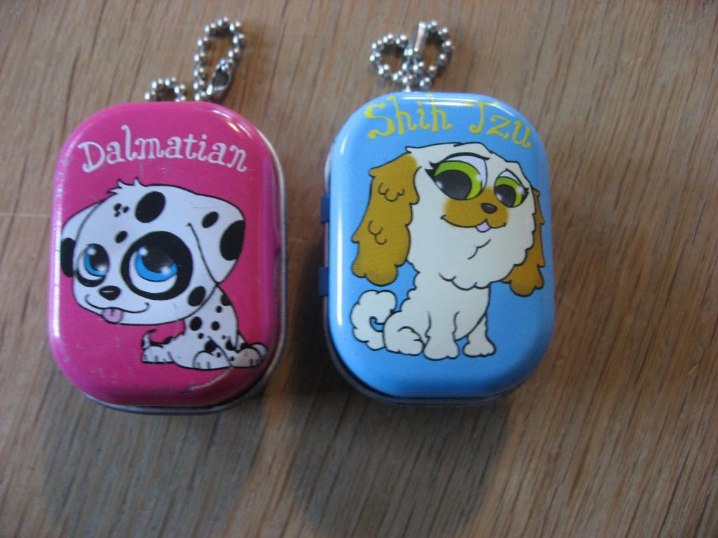 2 leuke kleine doosje, met in 1 een hondje, Verzenden, Nieuw, Jongen of Meisje