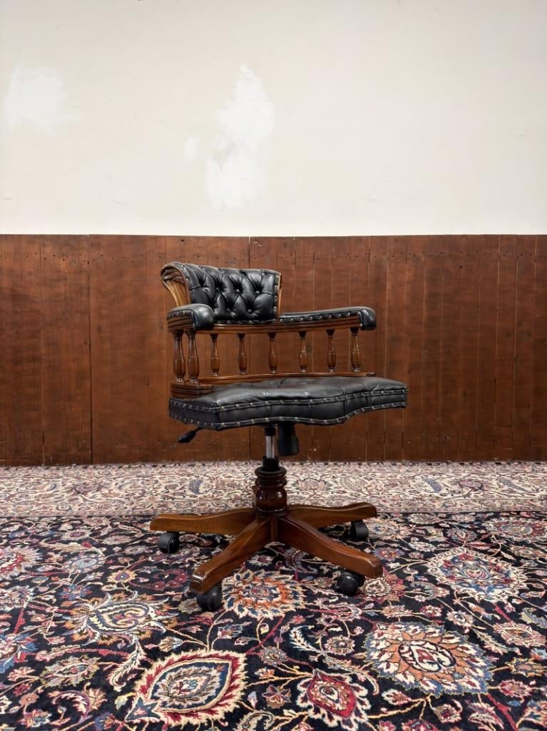 Klassiek Engels Chesterfield Bureaustoel, Ophalen