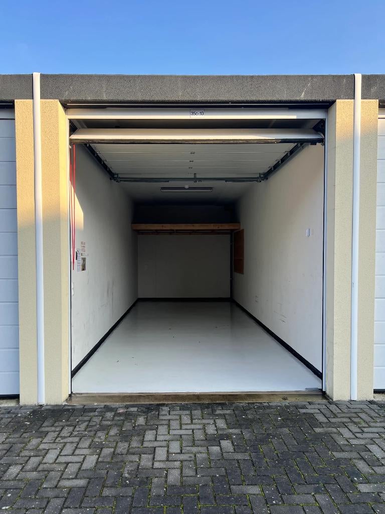 Te huur stalling garagebox garage opslagruimte opslag 29m², 29 m², Huur, Bedrijfsruimte